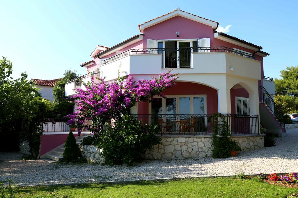 Apartments La Mirage Pirovac Exterior photo