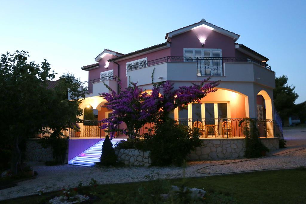 Apartments La Mirage Pirovac Exterior photo