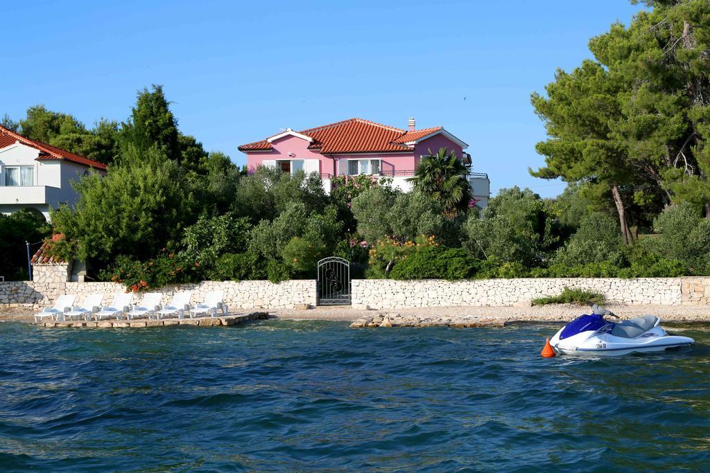 Apartments La Mirage Pirovac Exterior photo