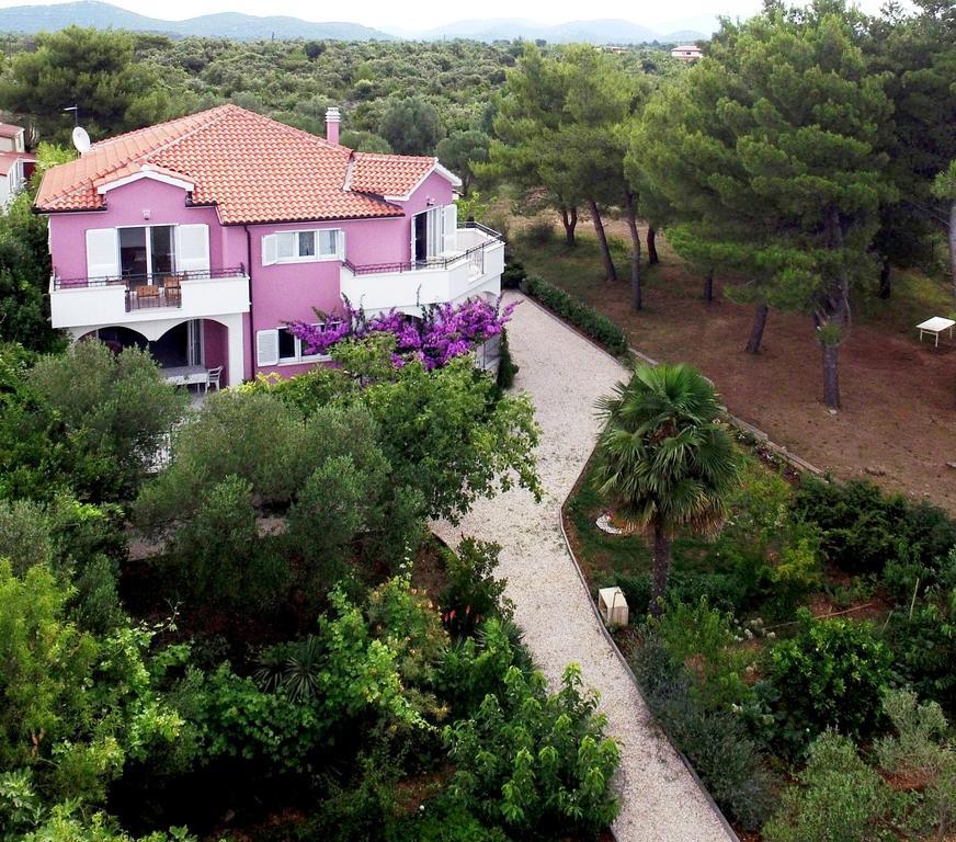 Apartments La Mirage Pirovac Exterior photo
